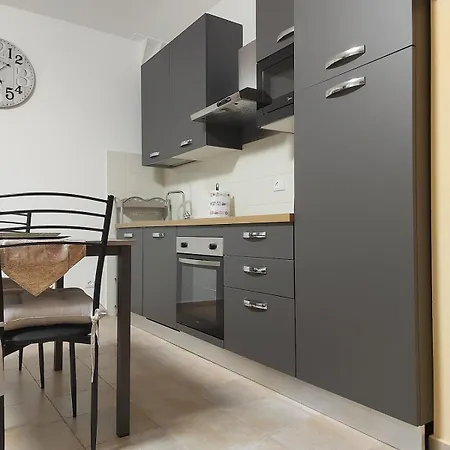 Vera Nr2 Apartment Alessandria